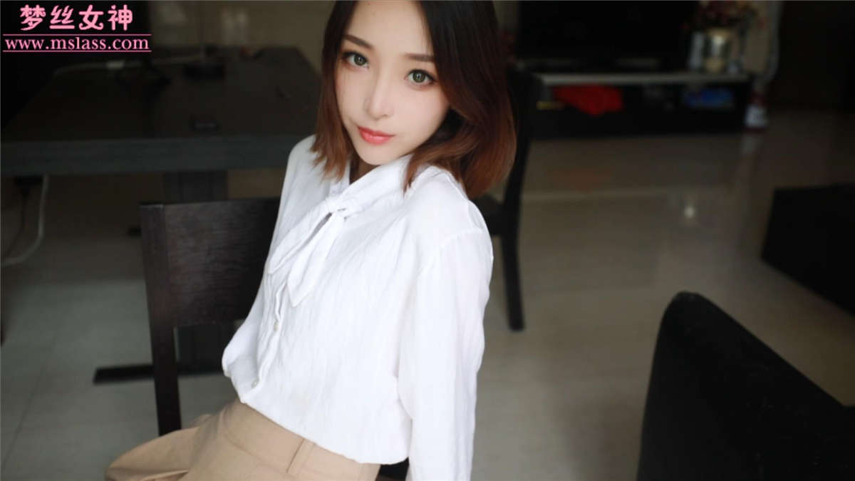 2019.08.14 乔儿 美女主播（肉色）-日更街拍