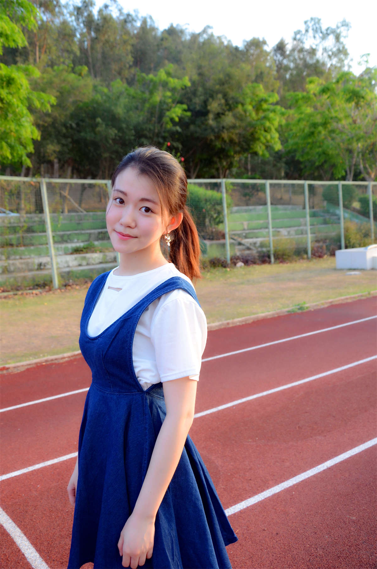 图片[2]-[战前女神] 美腿棉袜女神级摄影套图 127-日更街拍