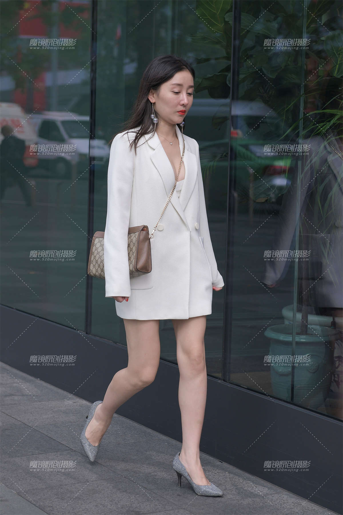 白皙美胸__~-日更街拍