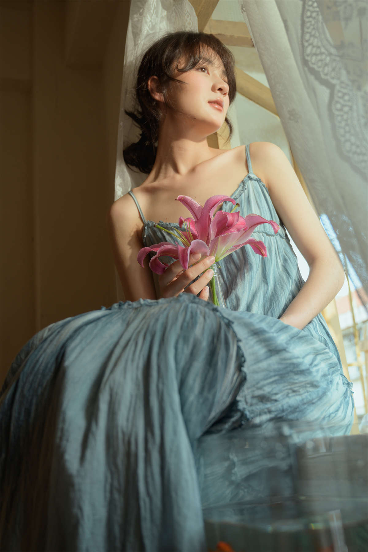 图片[2]-YITUYU艺图语 2025.04.22 静谧的光 小雨天气-日更街拍