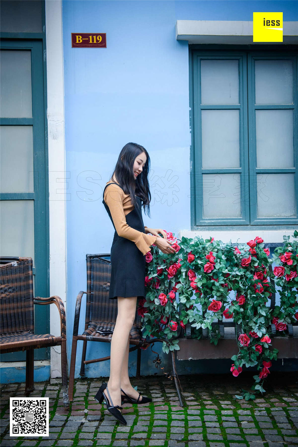 图片[2]-IESS异思趣向 丝享家161期：玫瑰与肉丝婉萍-日更街拍