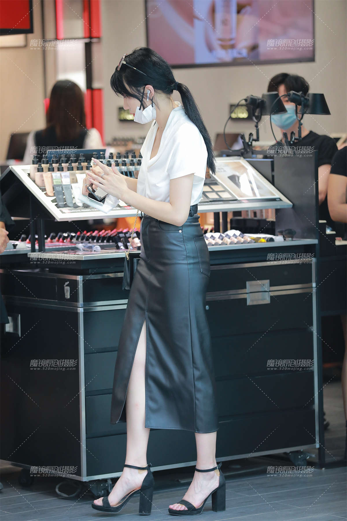 【玻璃街拍】成熟女人的美-日更街拍