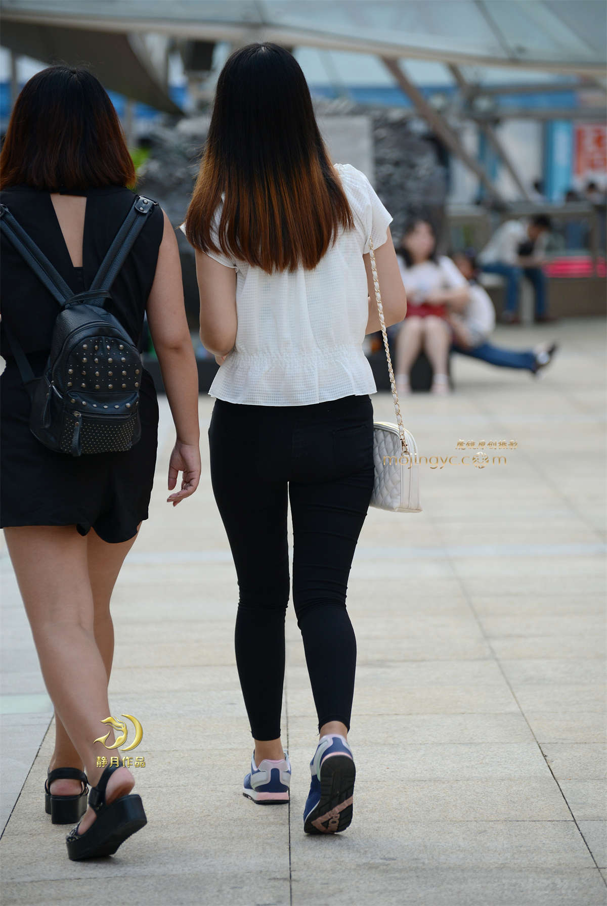 黑裤眼睛小妹（12P）-日更街拍