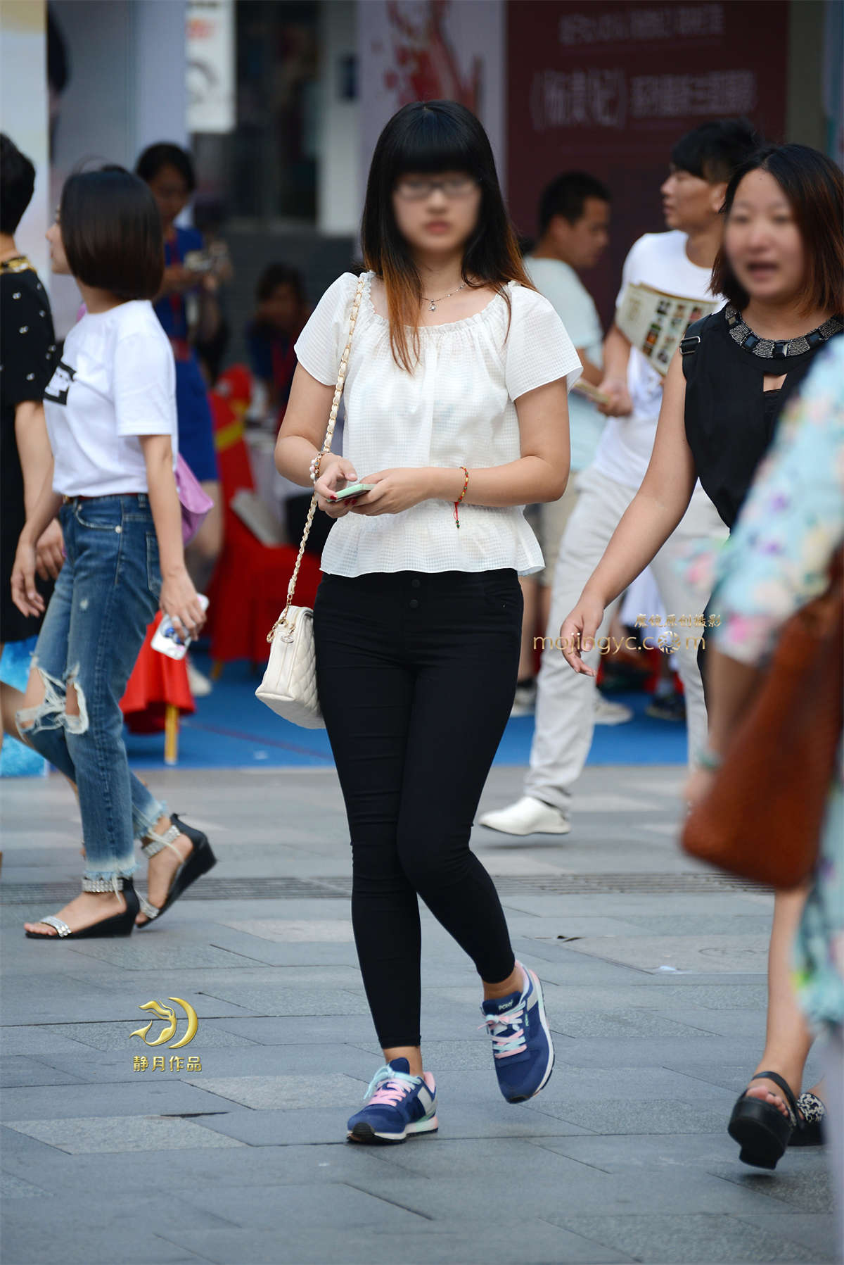 图片[2]-黑裤眼睛小妹（12P）-日更街拍