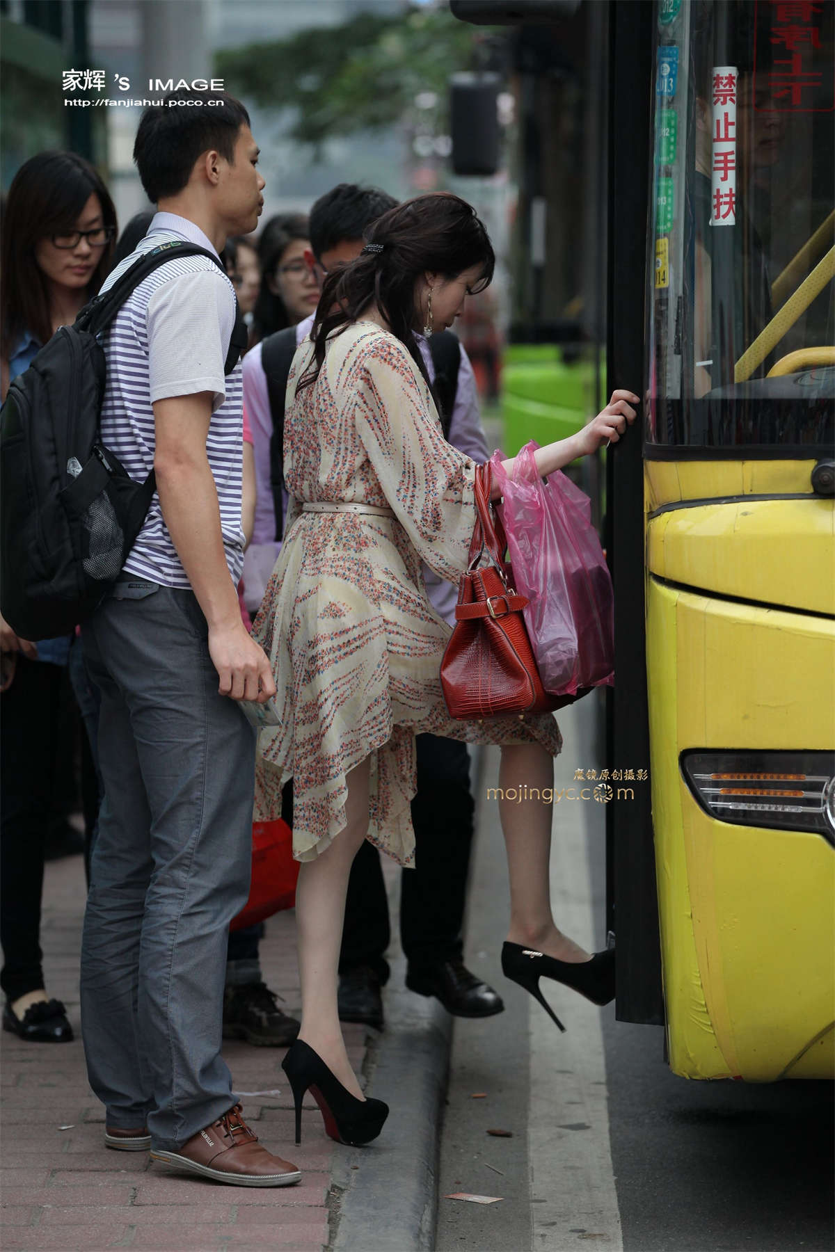 肉丝少妇好细的腿-日更街拍