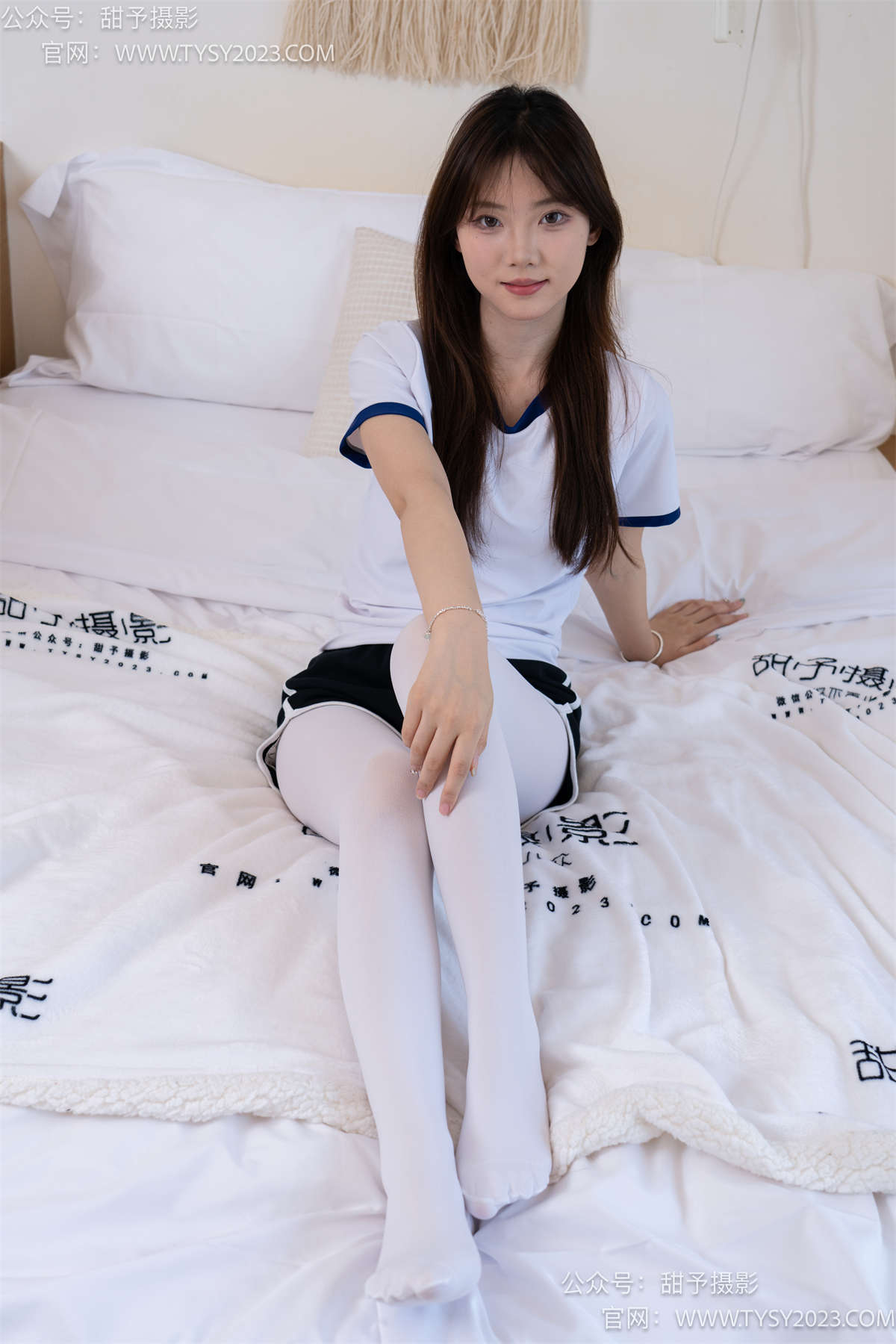 甜予摄影042期：璇璇-体操服、皮鞋、厚白丝 完整版-日更街拍