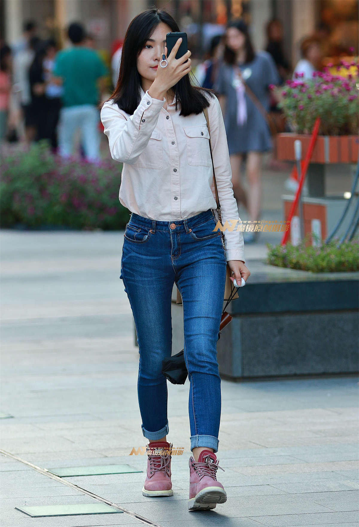 乖巧清纯 紧牛翘臀 小美眉-日更街拍