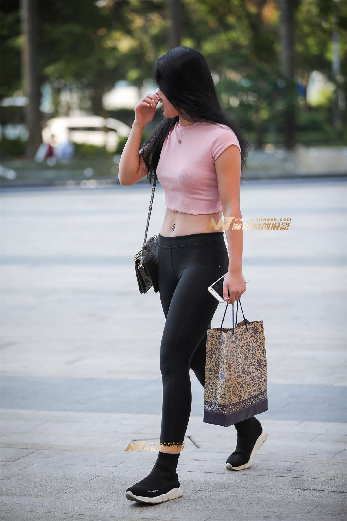 性感健身美臀裤-日更街拍