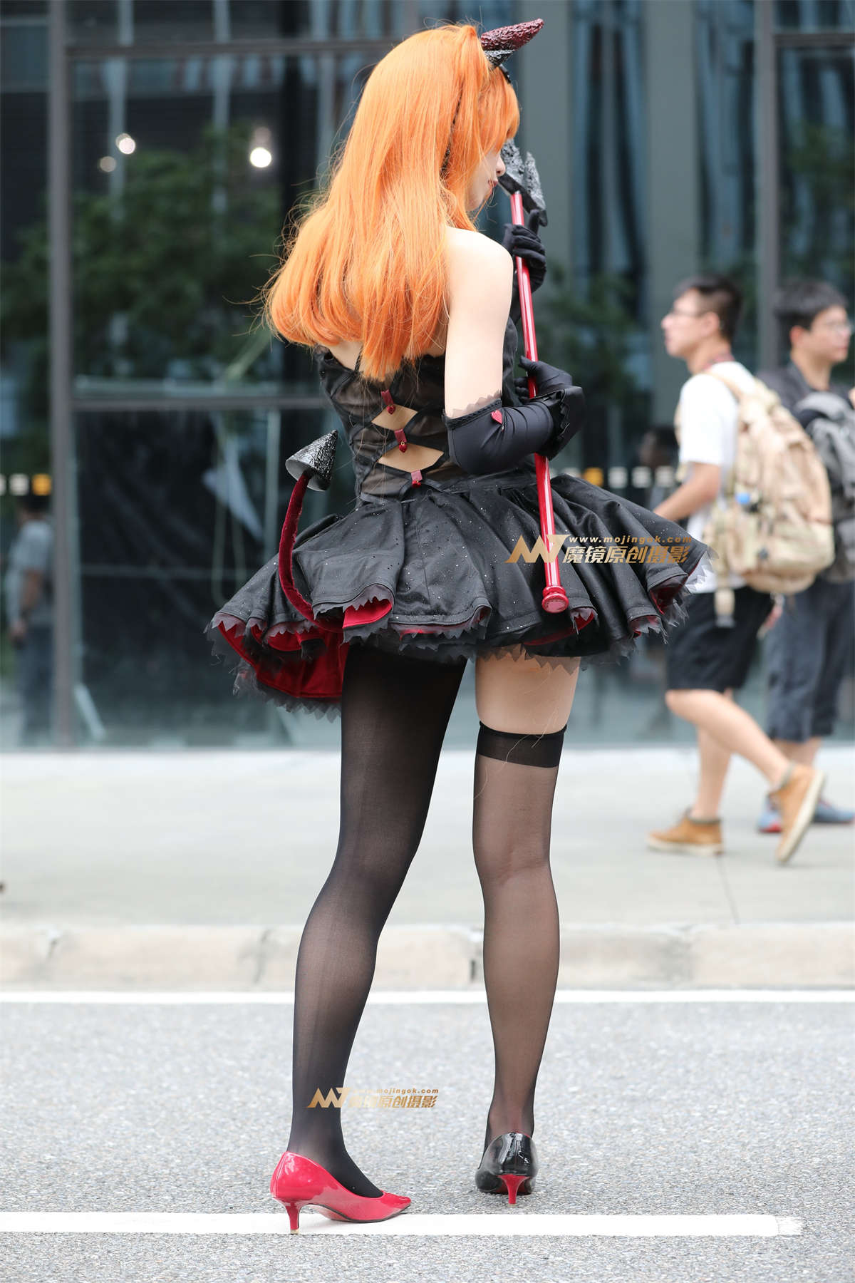 图片[2]-[辉辉赛贴]黑丝美腿小恶魔-日更街拍