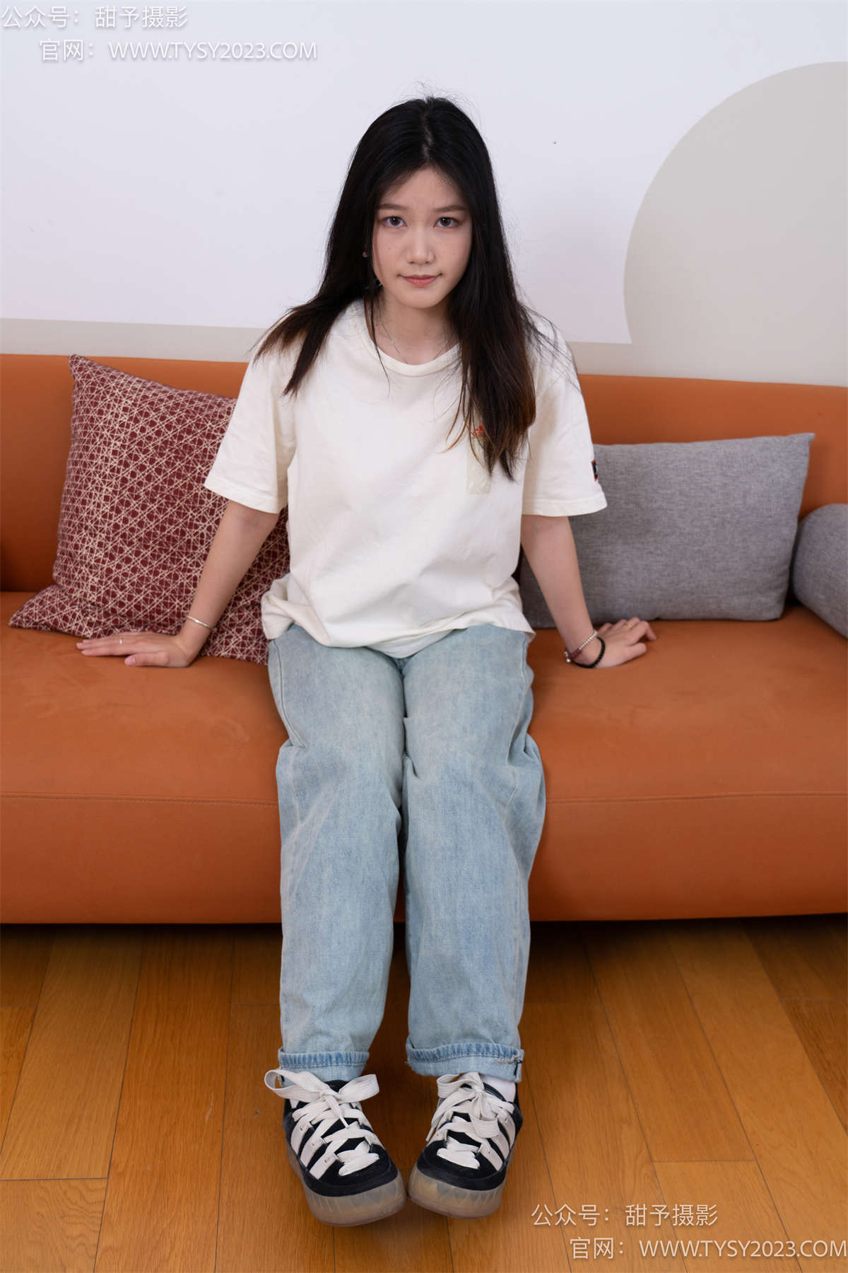 甜予摄影043期：松松-帆布鞋、白棉袜、裸足 完整版-日更街拍