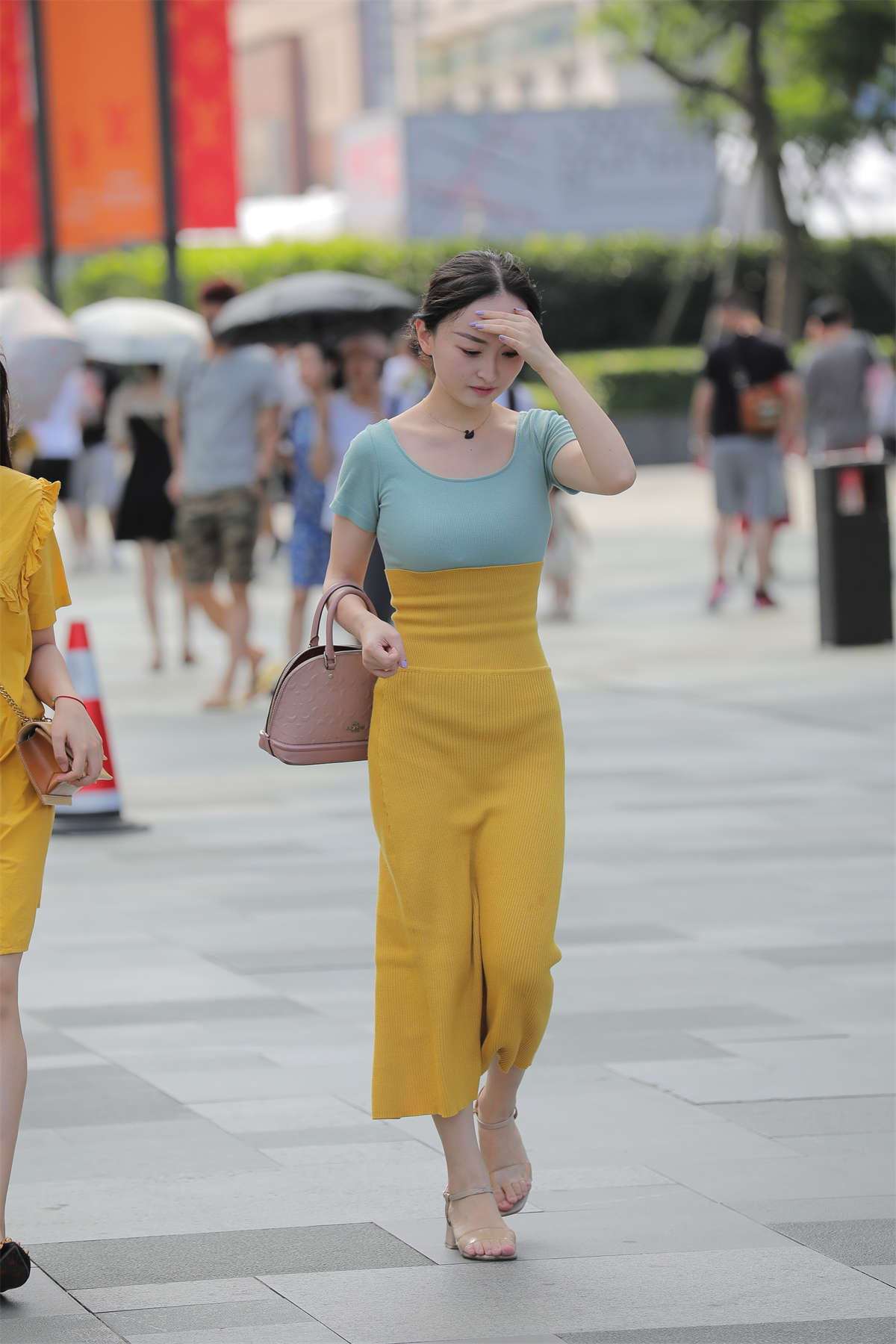 穿搭秀气-日更街拍