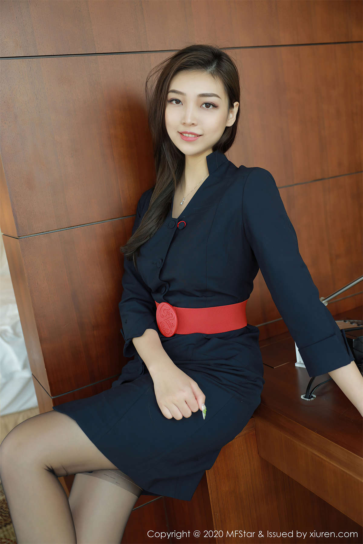 MFStar模范学院 2020.10.21 VOL.404 郑颖姗-日更街拍