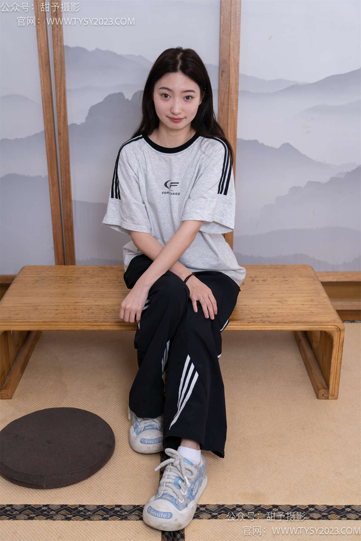 甜予摄影045期：雪梨-帆布鞋、白棉袜、裸足 完整版-日更街拍