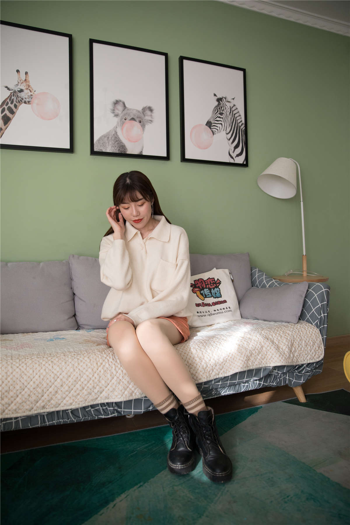 物恋传媒334期：爱琪-春日橘朵-日更街拍