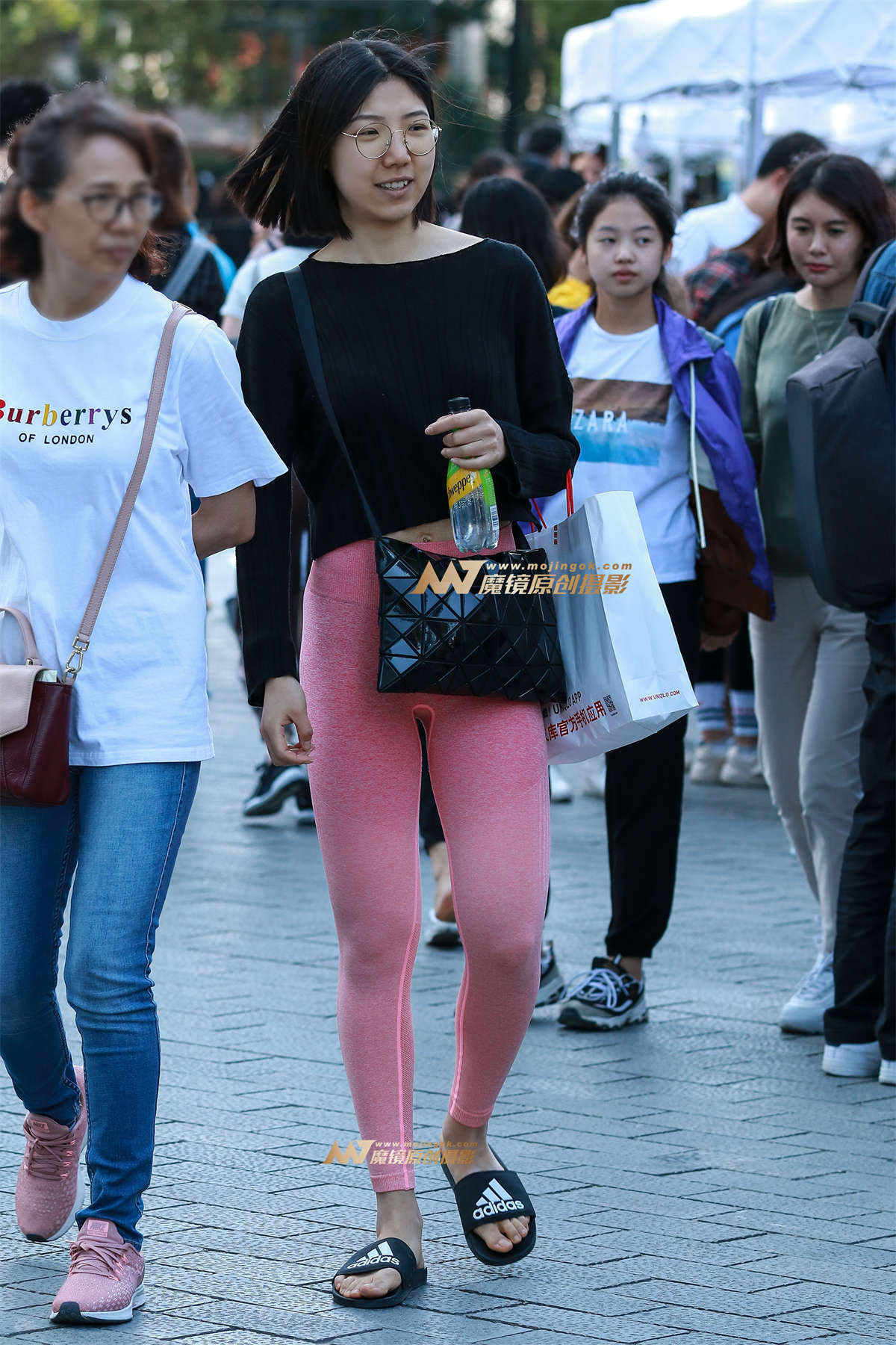 【小默赛帖】第1314篇★橙色修身裤★-日更街拍