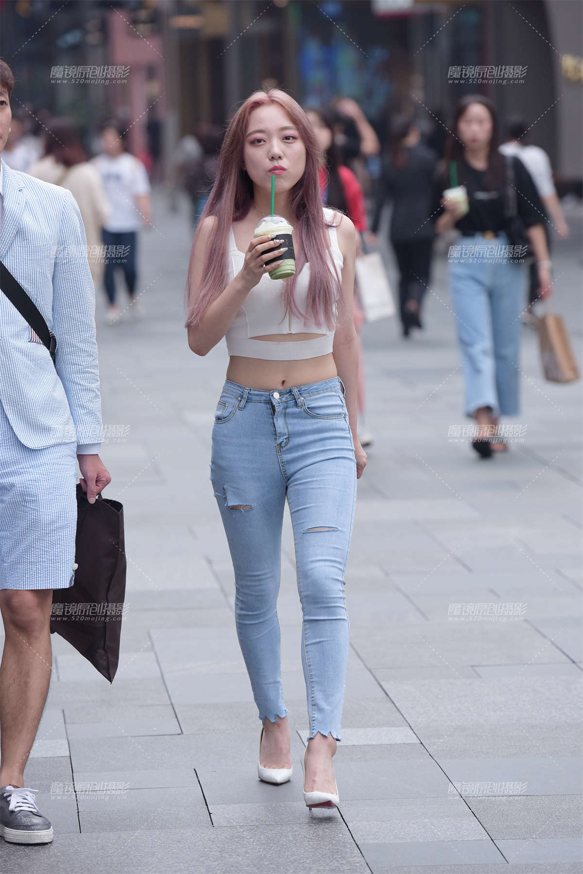 【慕容笙赛贴】紫色头发的美女-日更街拍