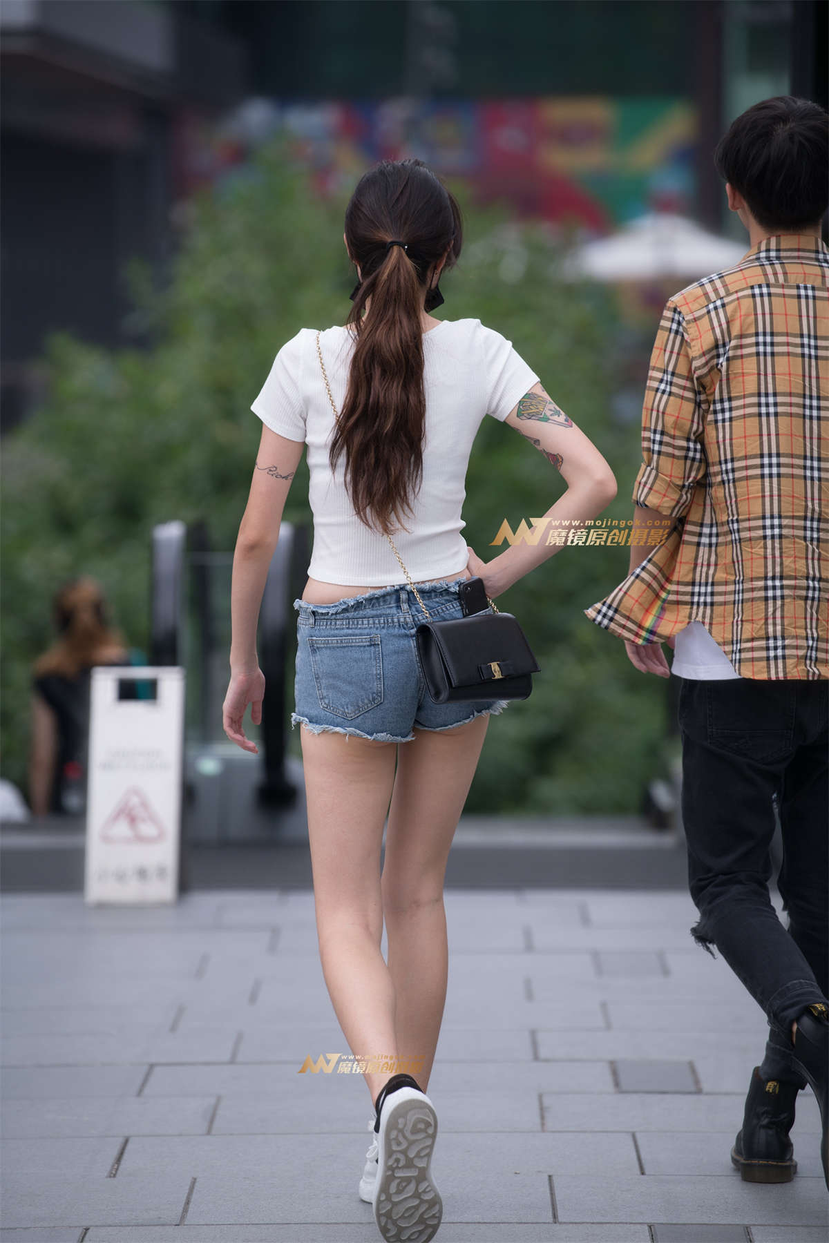 图片[2]-【一只傻麋鹿赛帖】清新的热裤美腿MM-日更街拍