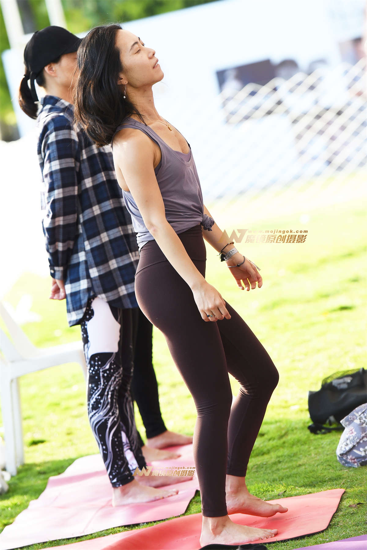 图片[2]-【咔喳赛贴】闭目冥想-日更街拍