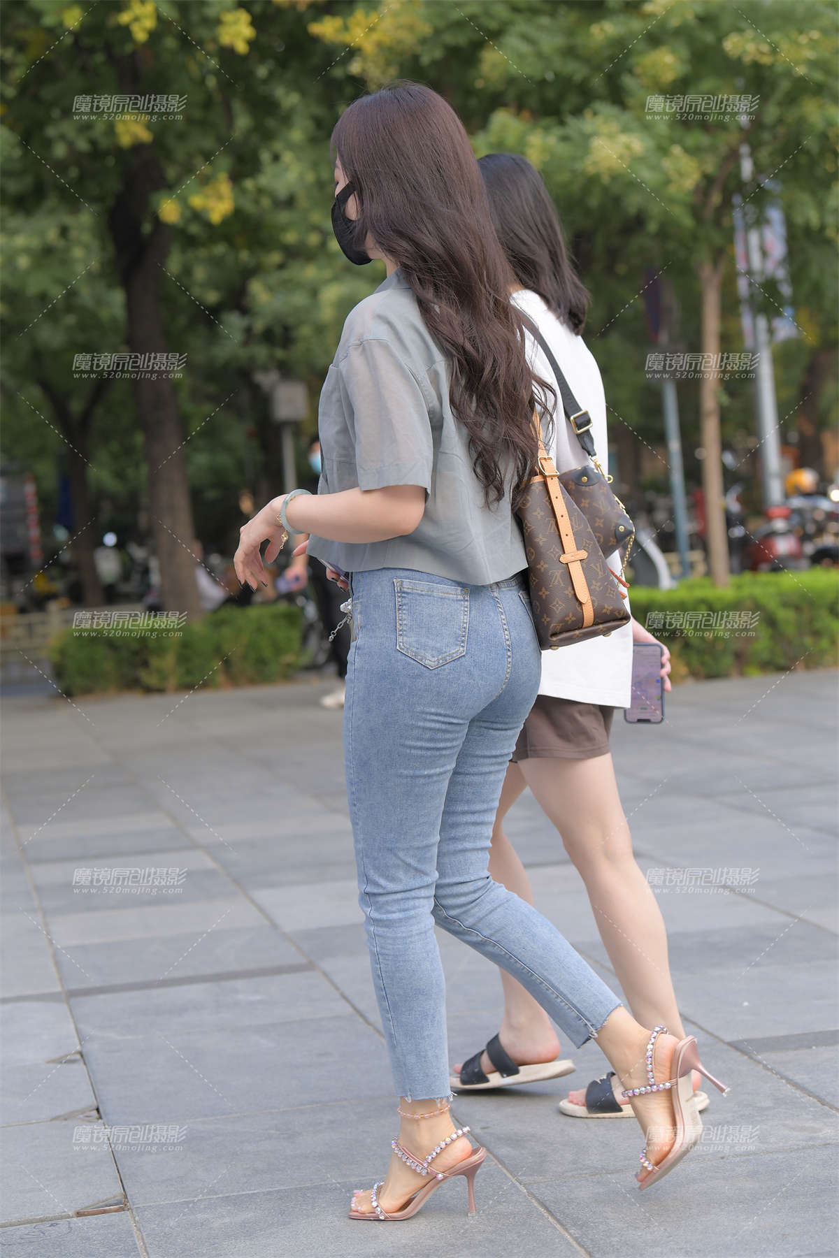 图片[2]-紧牛小姐姐-日更街拍