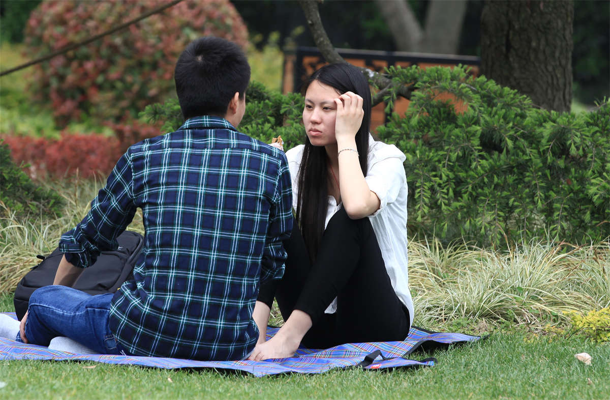 图片[2]-踏青公园街拍系列No.1552 有貌美如花-日更街拍