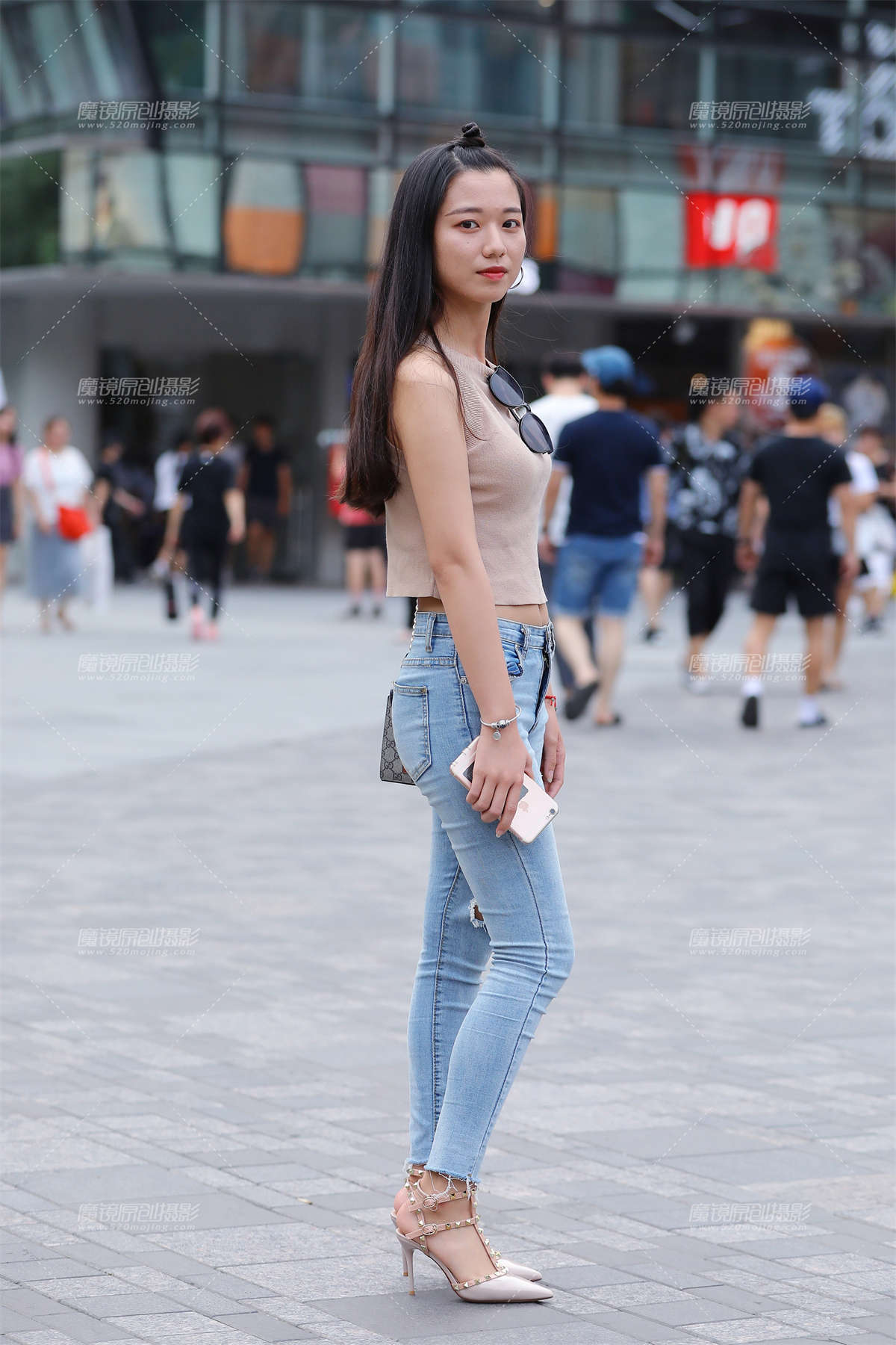 紧牛小姐姐-日更街拍