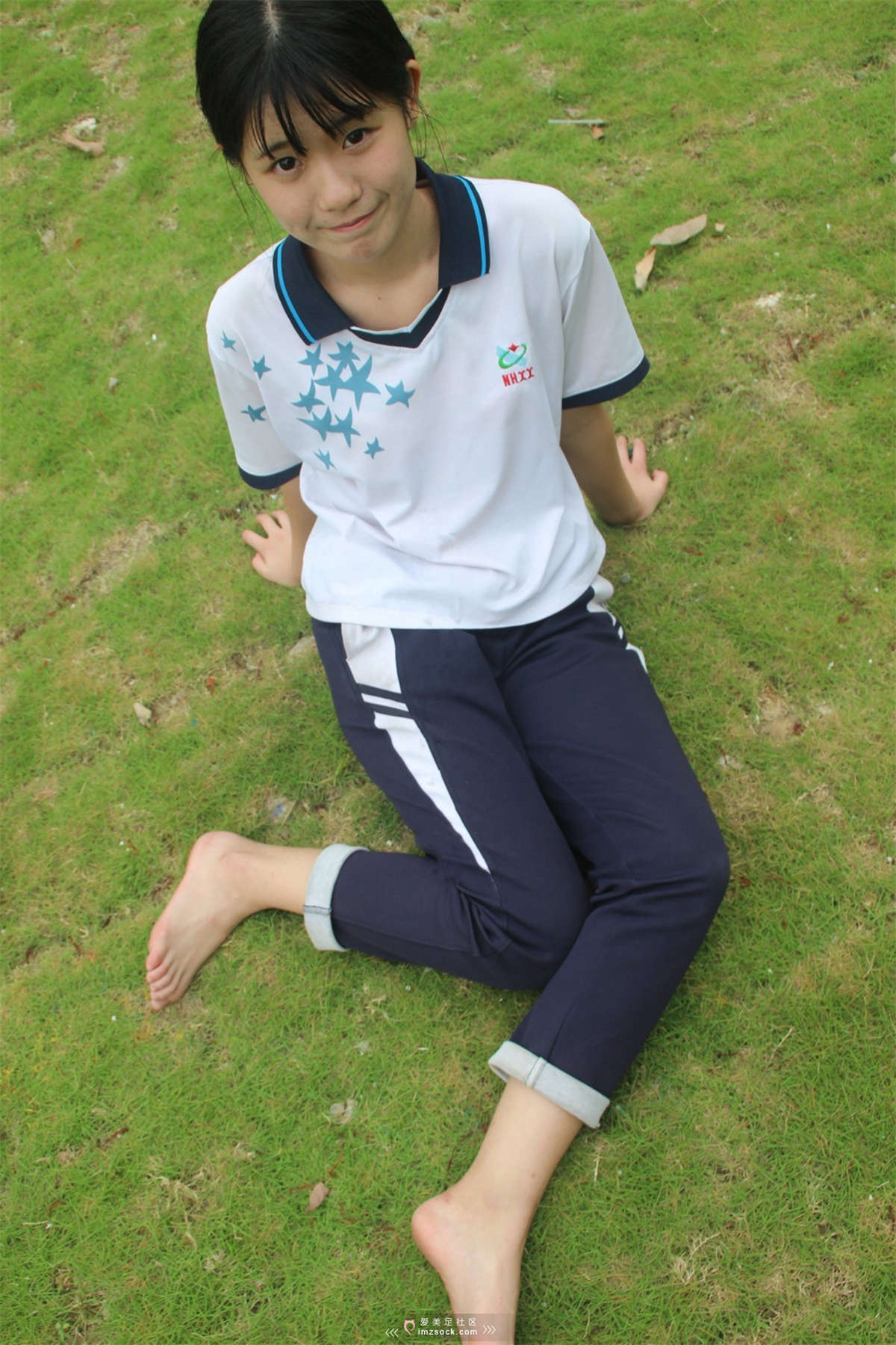 图片[2]-MZSOCK-2018 No.212 校服滑板少女的小嫩脚-日更街拍