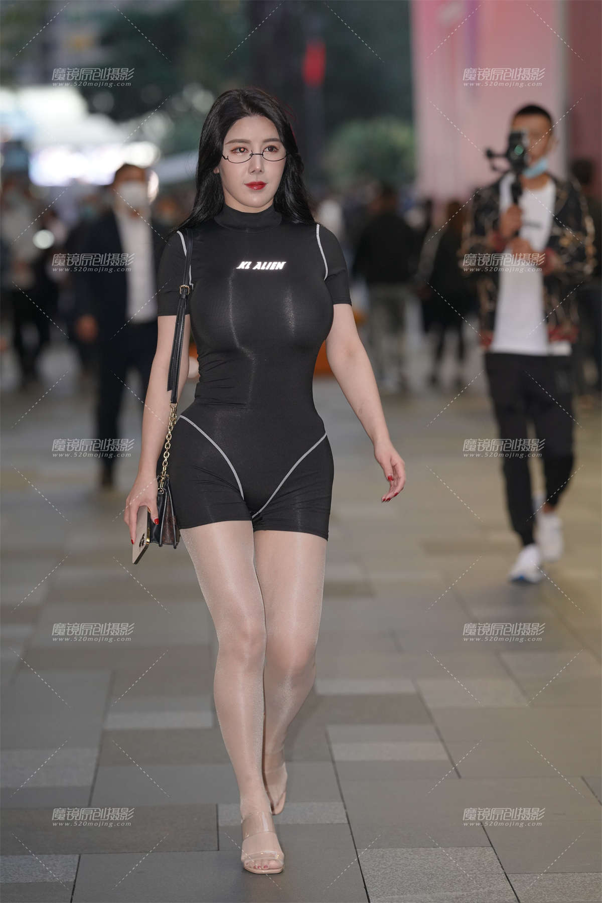 性感猪小七-日更街拍