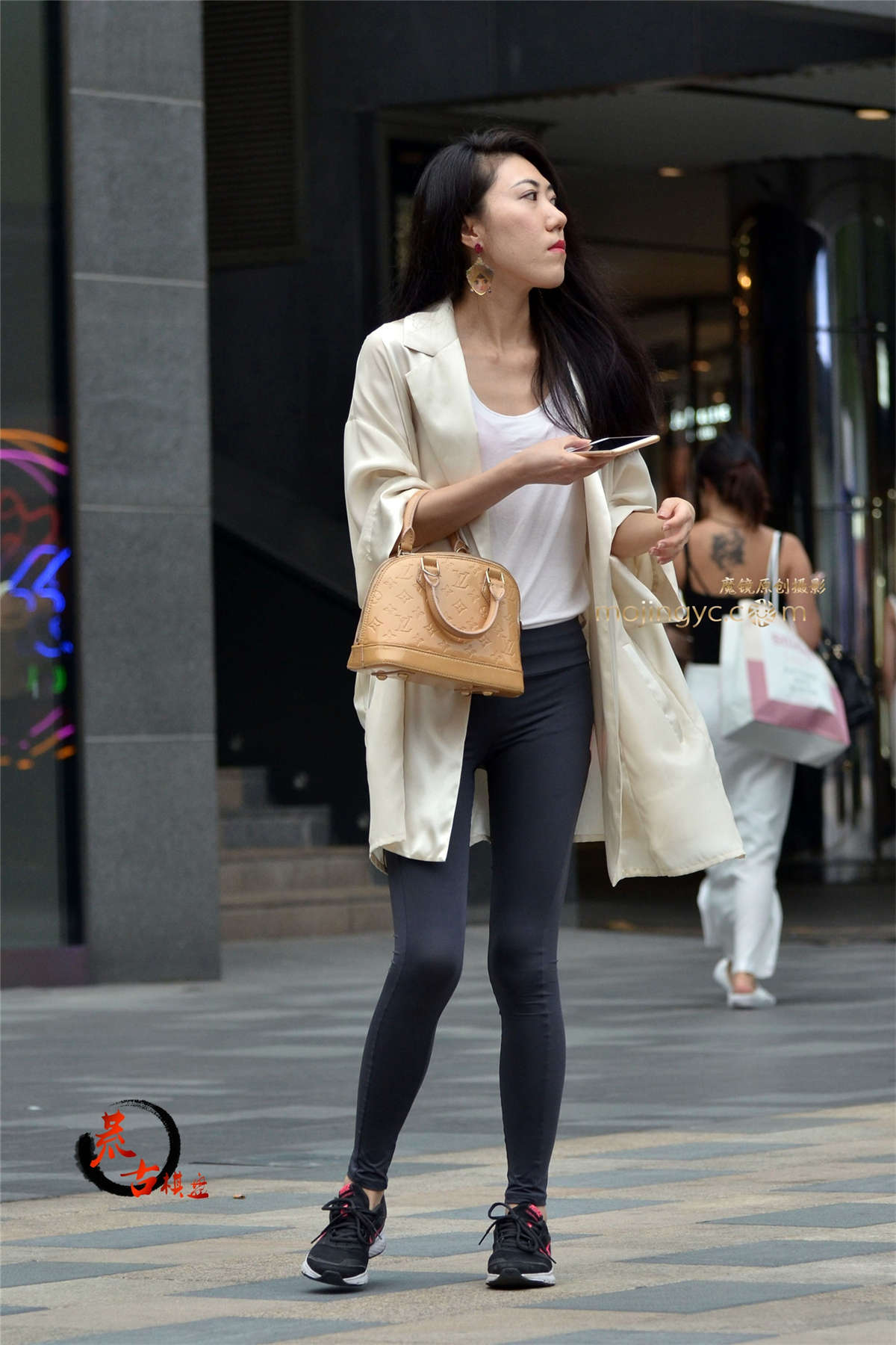 图片[2]-10-03 紧身裤子-日更街拍