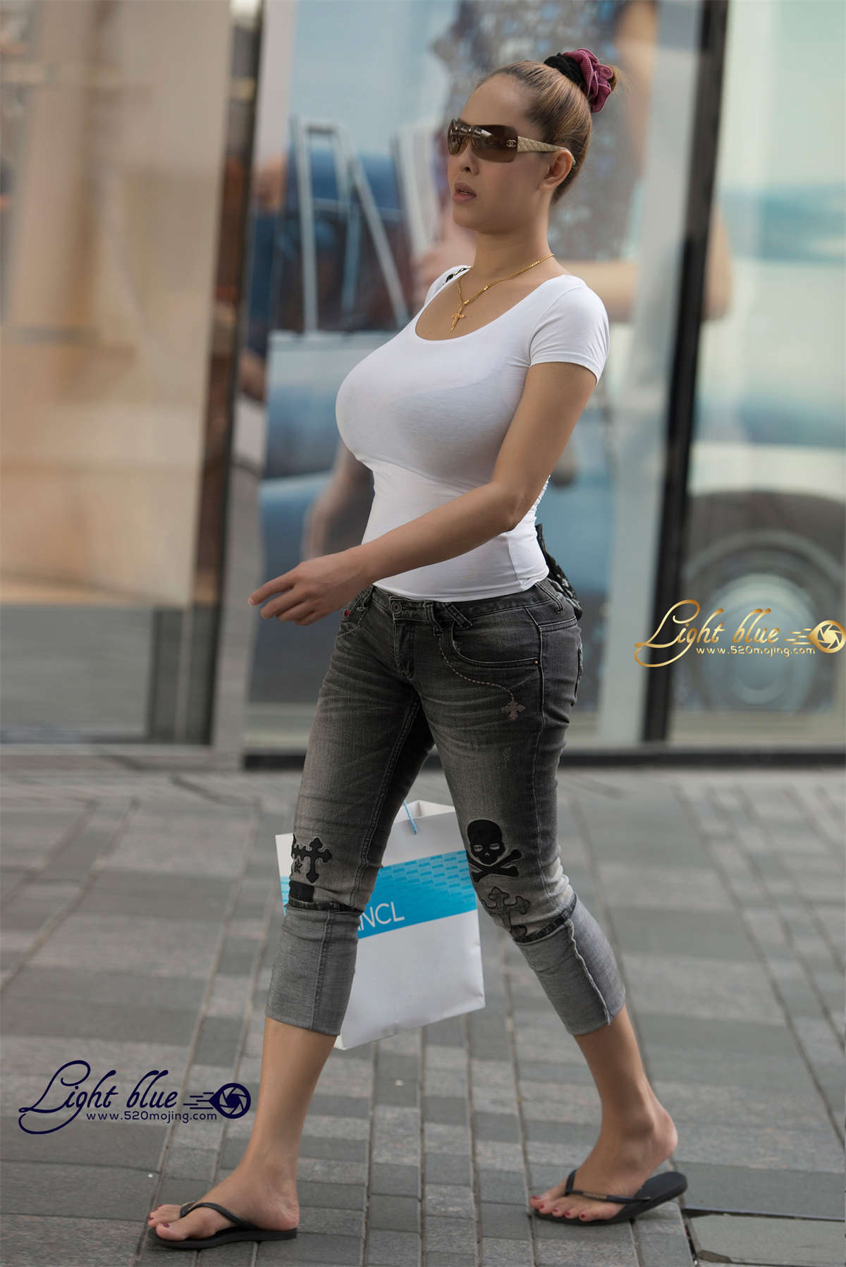 丰乳！-日更街拍