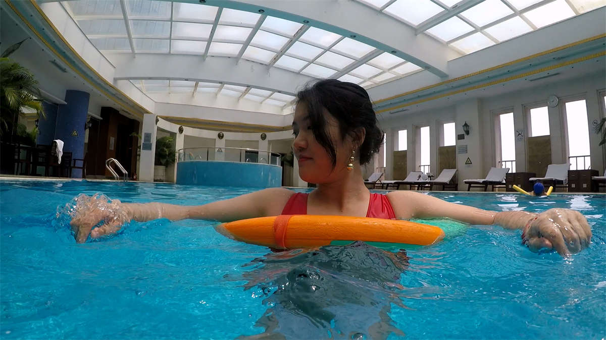 图片[2]-泳池模拍视频作品第一波-日更街拍