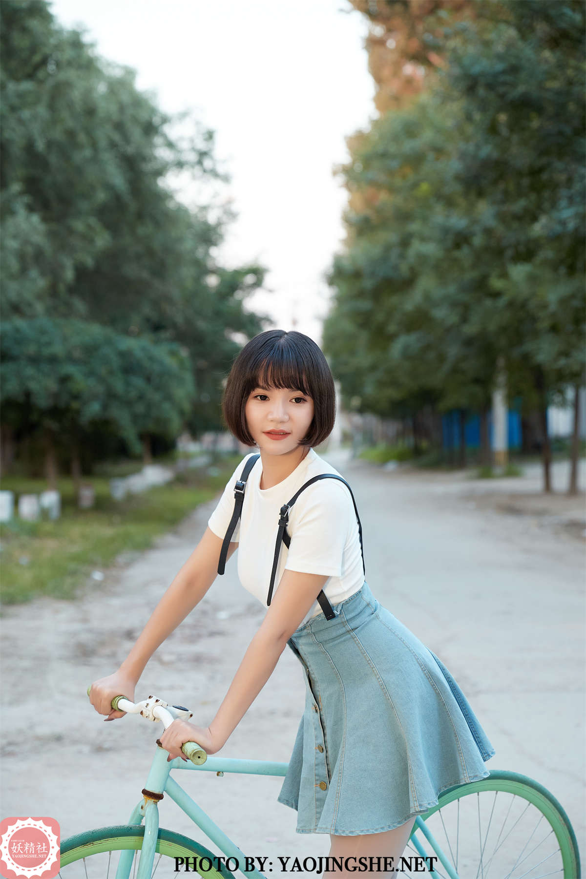 FAIRY CLUB妖精社 2020.12.07 T2043 回家路上 唐飞飞-日更街拍