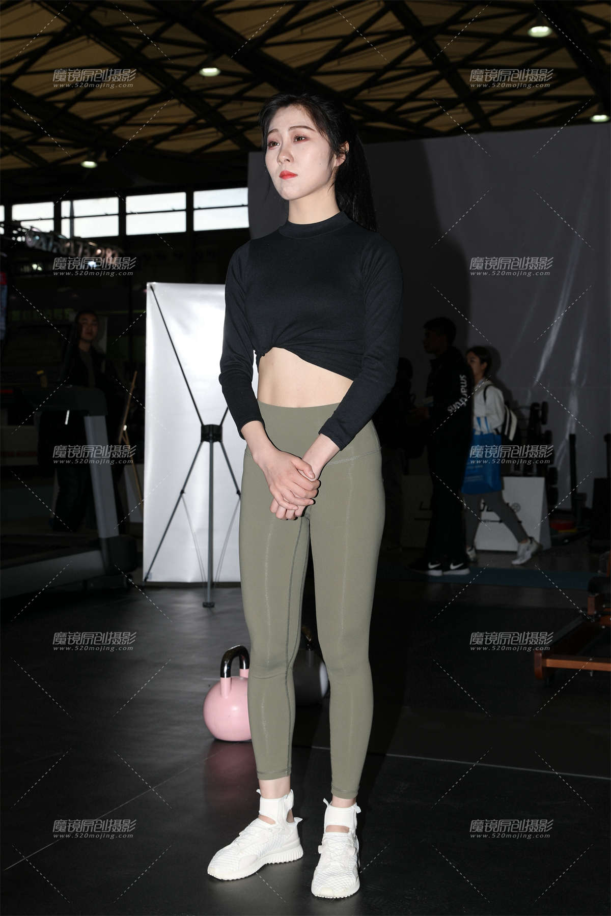 【欧阳幽明赛帖】大长腿美女的热汗训练-日更街拍