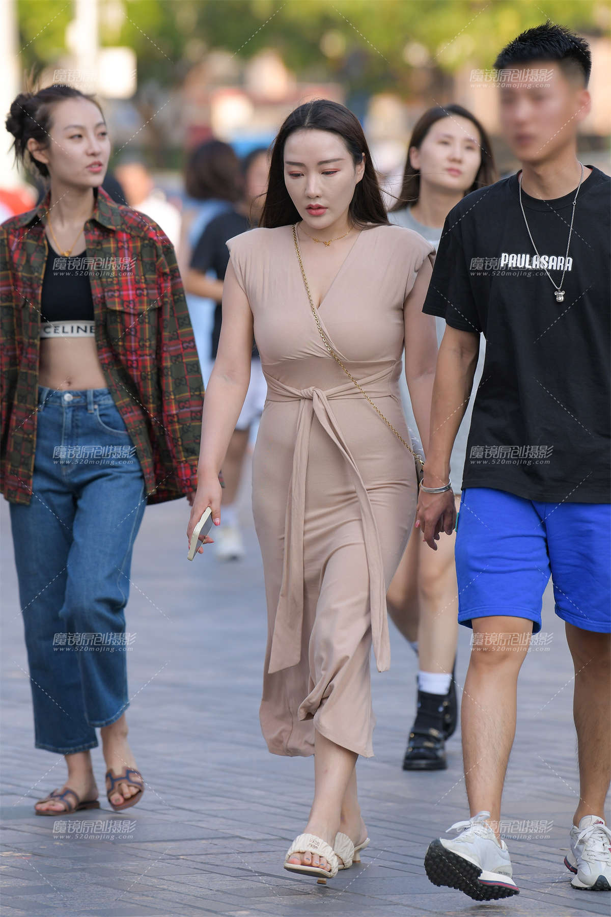 图片[2]-咖色长裙-日更街拍