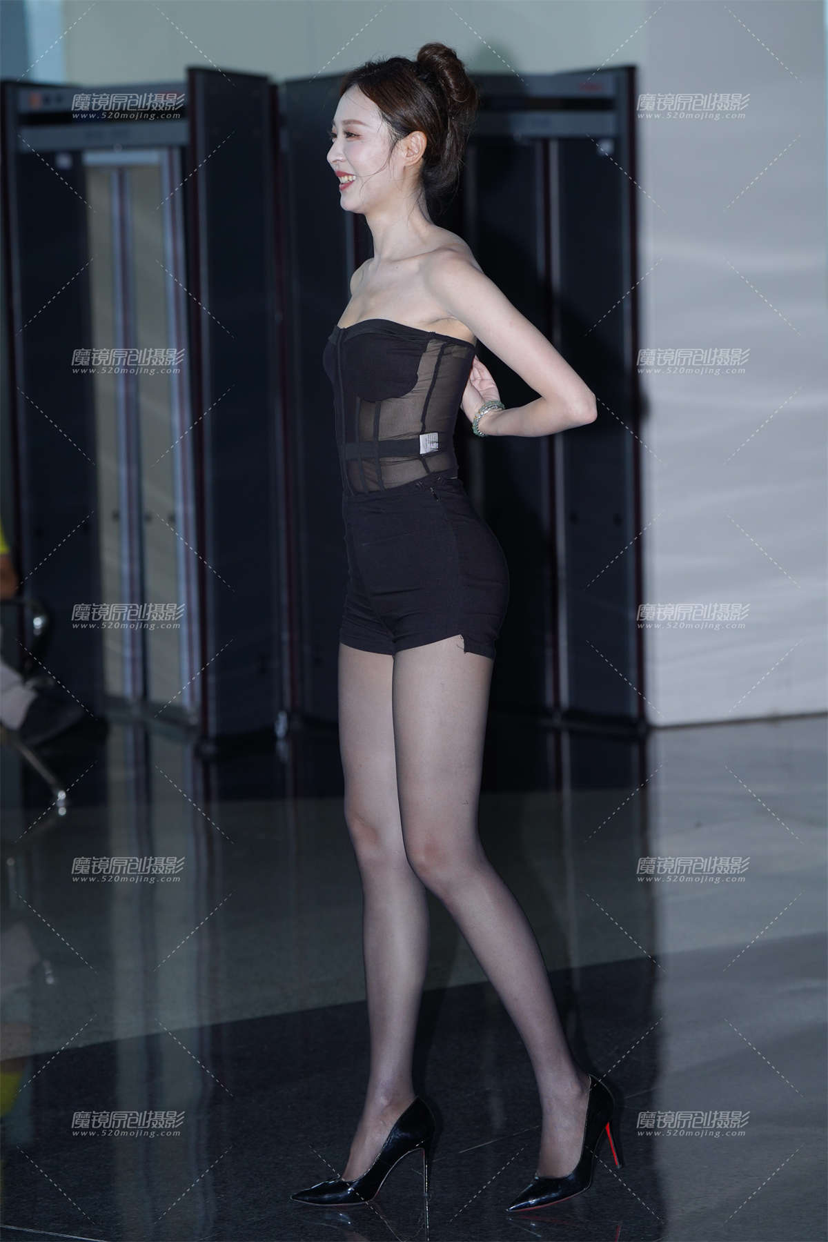 图片[2]-黑丝魅惑-日更街拍