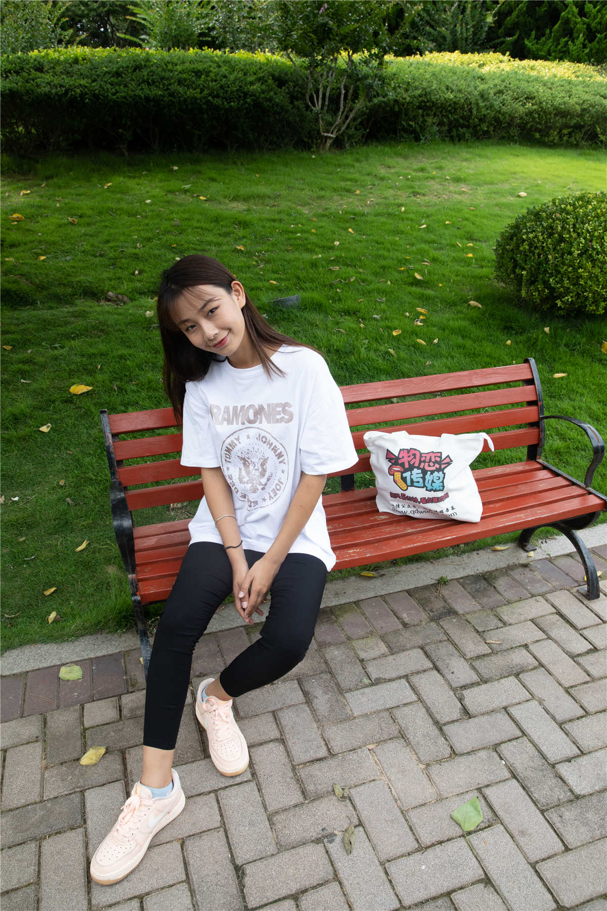 图片[2]-物恋传媒470期：岚岚-阳光香气-日更街拍