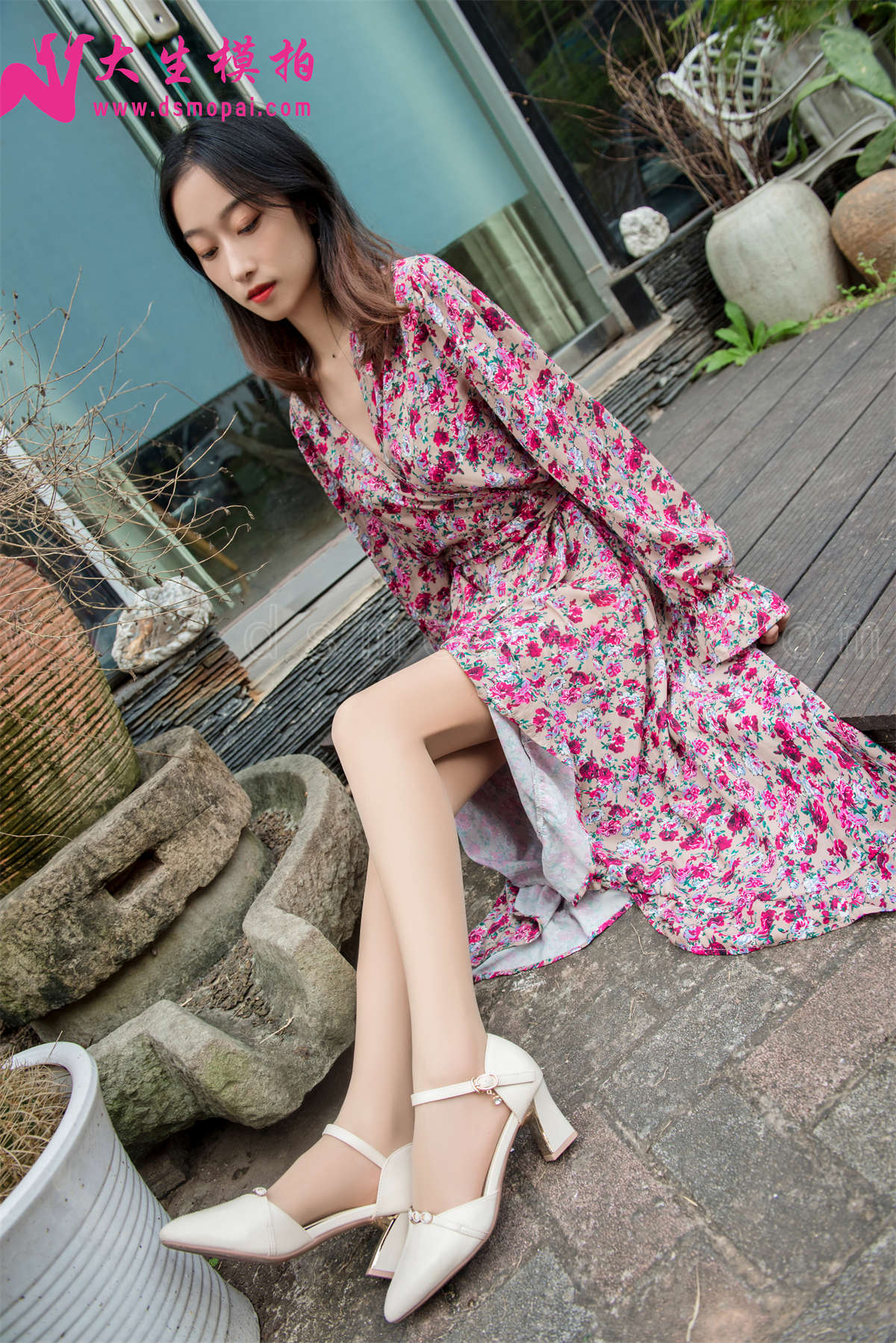 图片[2]-大生模拍 NO.216 美美 纤细玉腿-日更街拍