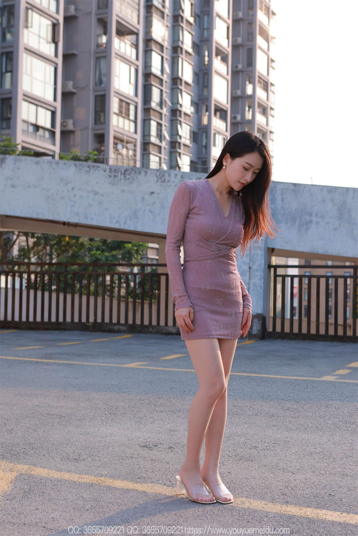 IESS异思趣向 2025.05.12 丝享家 2051：小婕 春光明媚（下）-日更街拍