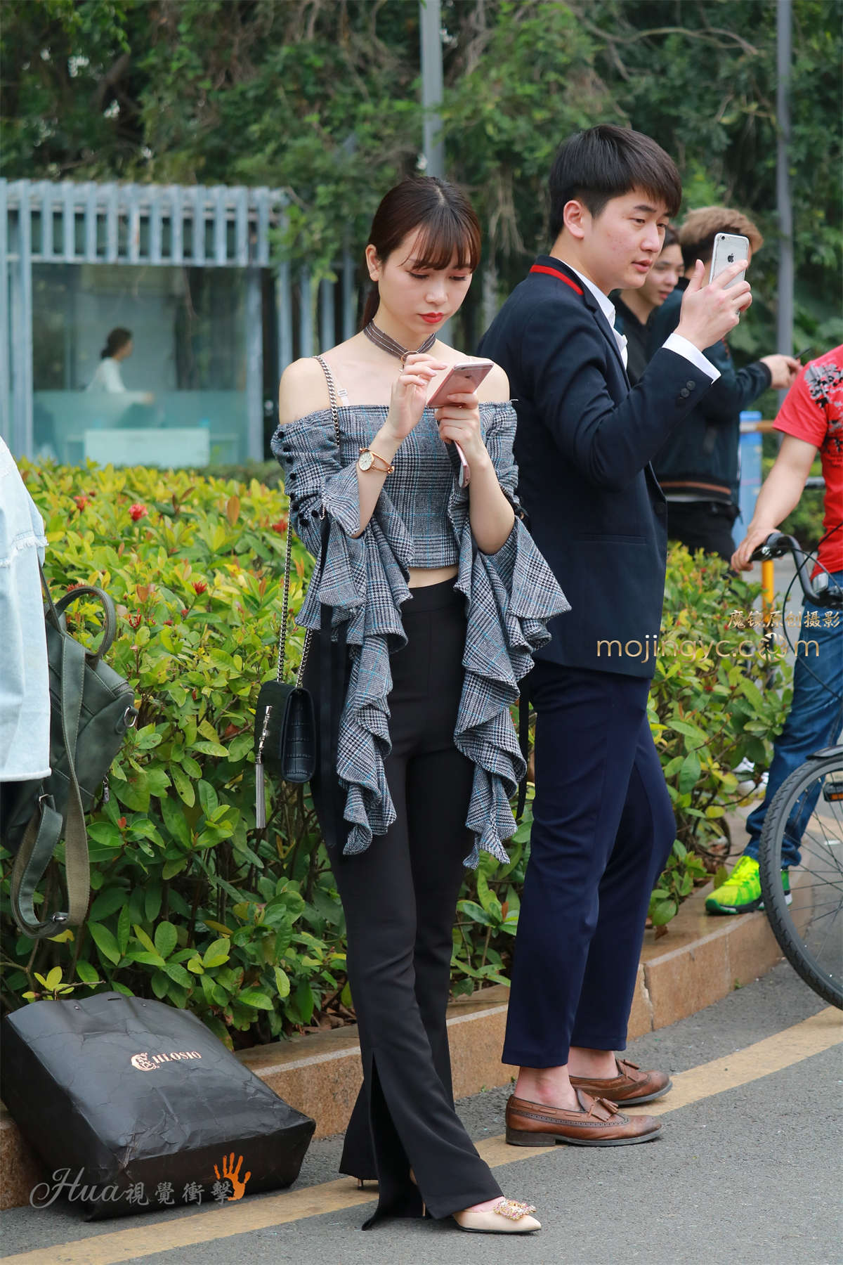 图片[2]-露肩+性感楚楚伊人-日更街拍