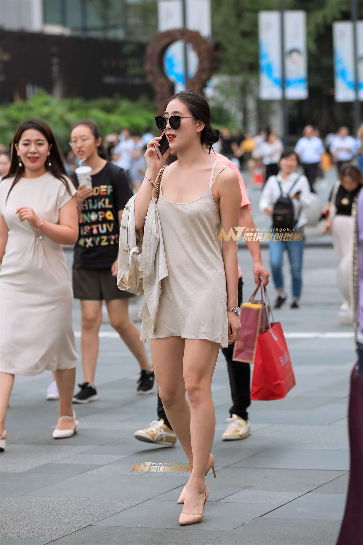 【凯恩赛帖】夏日清凉美女-日更街拍