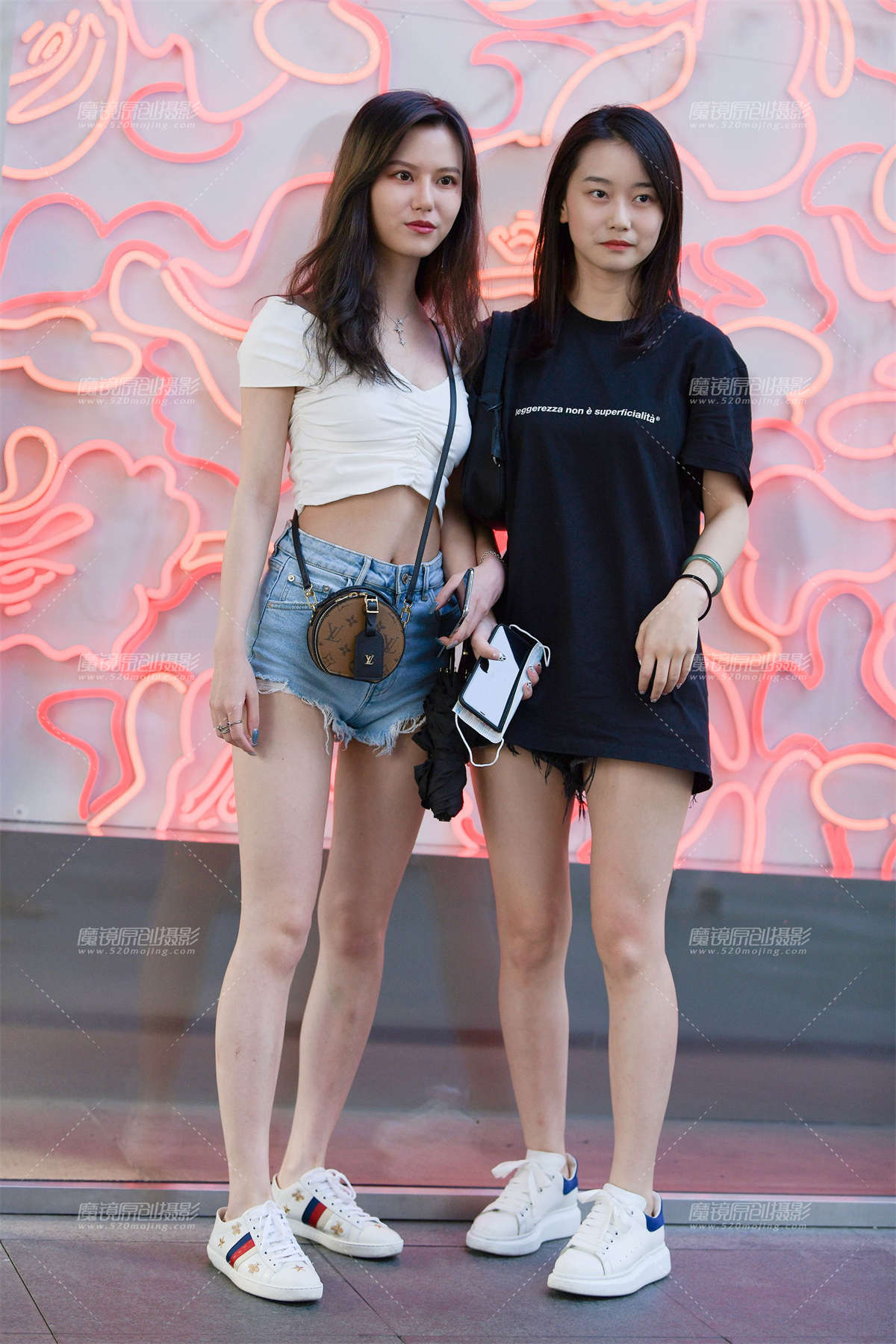 热裤闺蜜-日更街拍