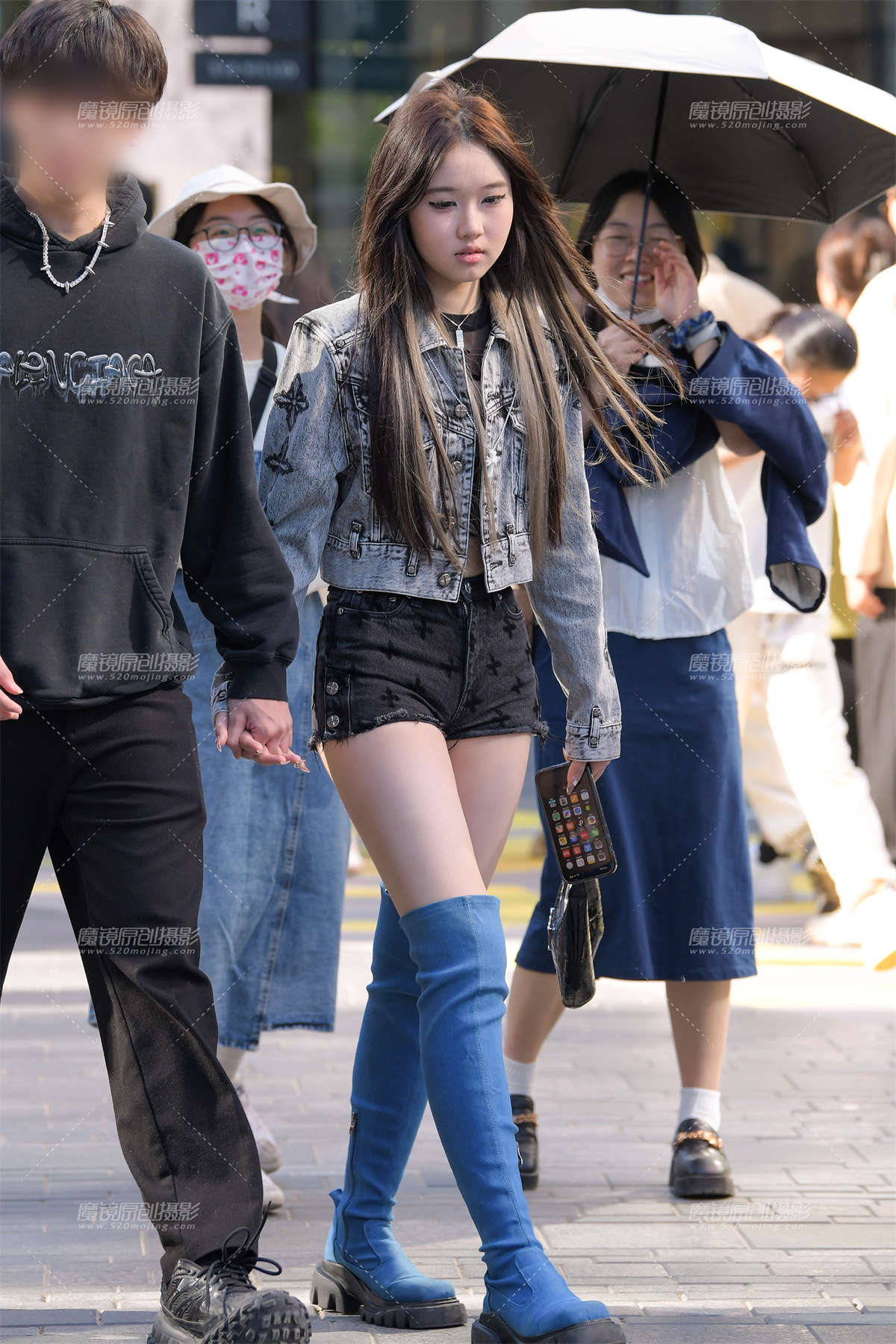 蓝靴小妹-日更街拍