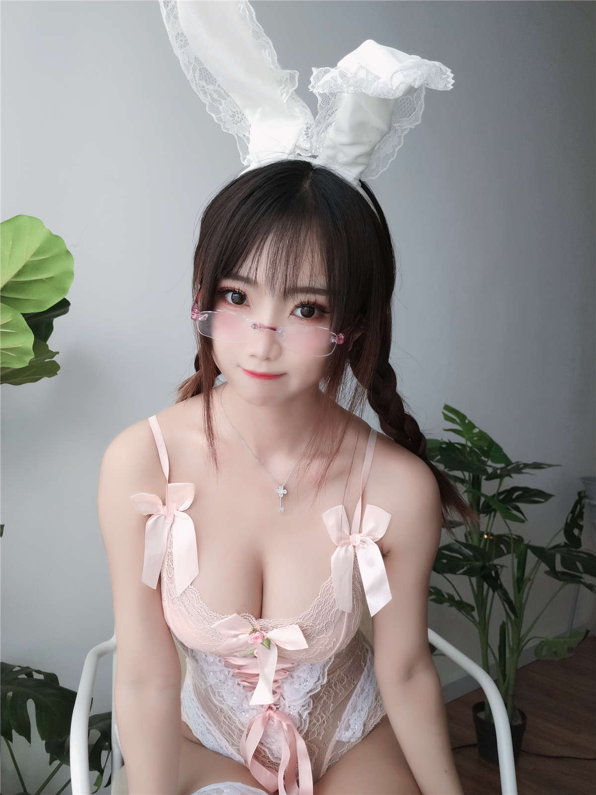 鬼畜瑶-兔子-日更街拍
