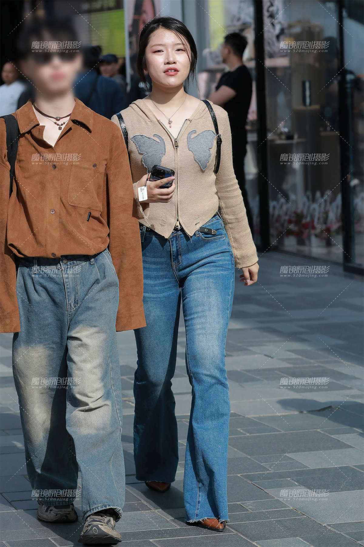 丰润牛仔裤女友-日更街拍