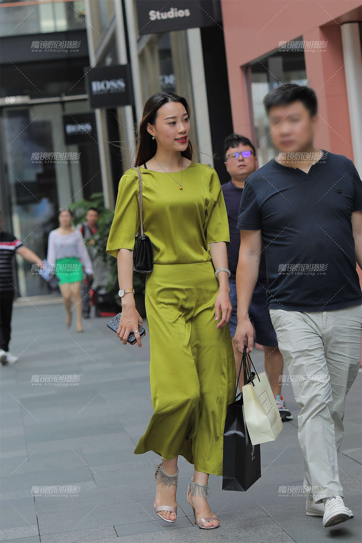 【凯恩赛贴】气质美妇人-日更街拍