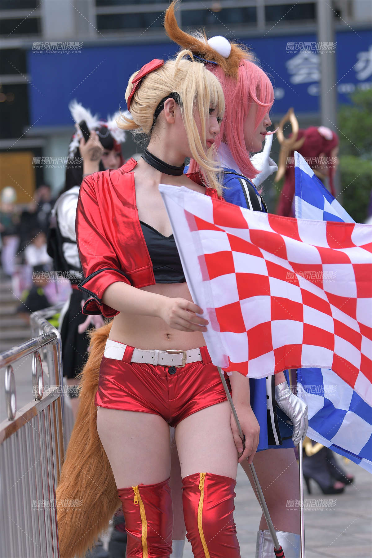 【补档】性感高叉兔女郎-日更街拍