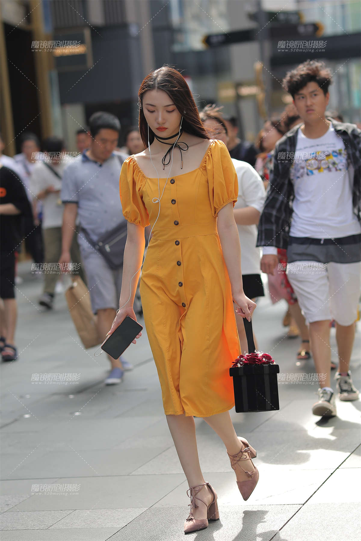 【凯恩赛贴】千金气质 精致漂亮的长发女孩-日更街拍