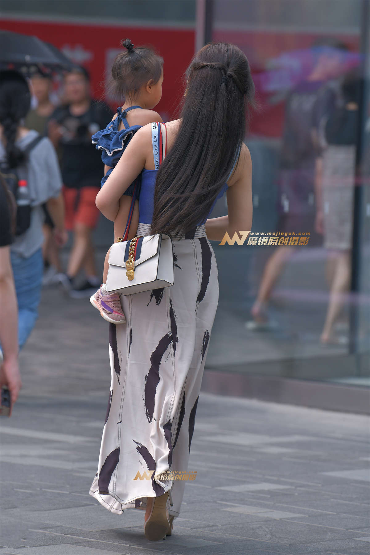 图片[2]-【红石赛帖】，时尚的蓝色紧身雅典长裙-日更街拍