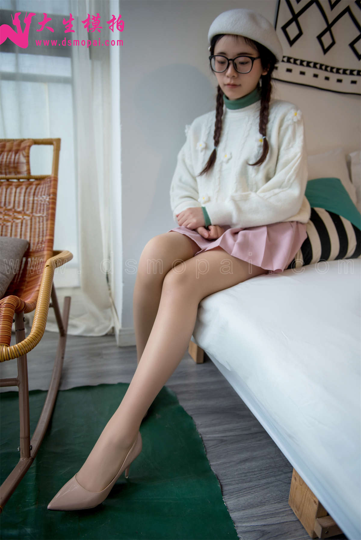 大生模拍 NO.219 夏夏 清纯眼镜妹-日更街拍