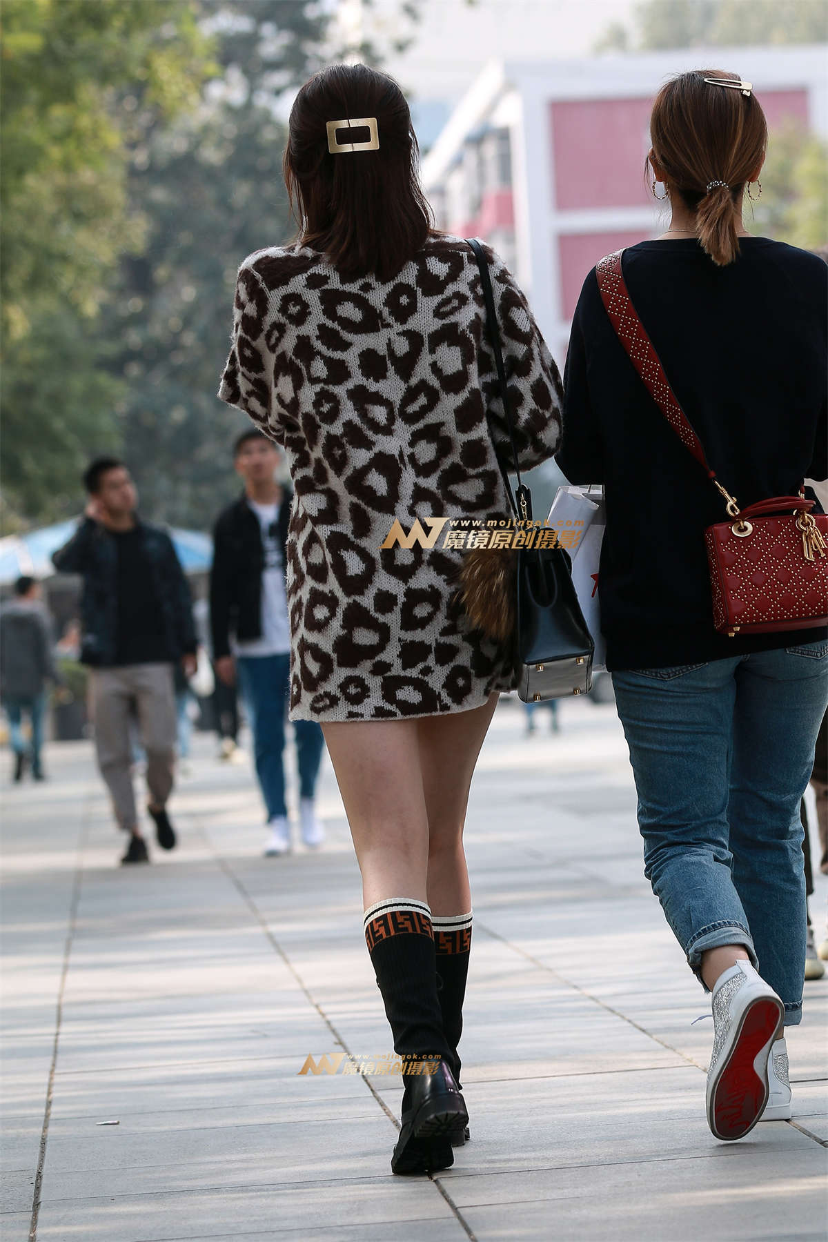 图片[2]-【小默赛帖】第1330篇★一米香烟滑过唇间★-日更街拍