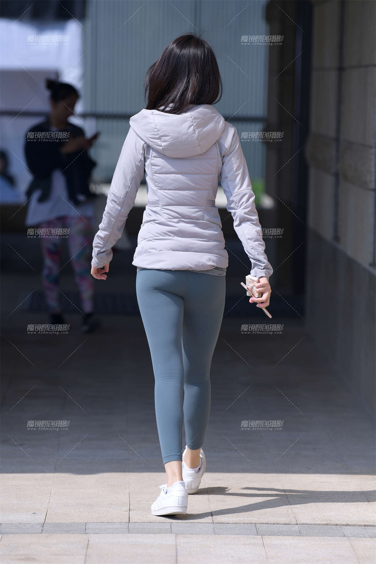 图片[2]-第1604篇★苗条紧身美女★-日更街拍